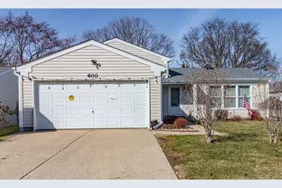 600 Thompson Boulevard, Buffalo Grove, IL 60089 - Photo 1