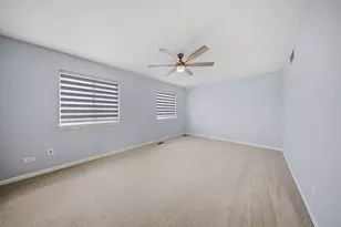 121 Augusta Dr, Streamwood, IL 60107 - Photo 13