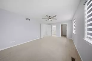 121 Augusta Dr, Streamwood, IL 60107 - Photo 17