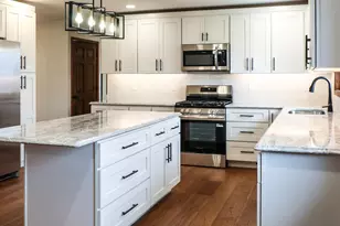 13015 E 2200 N Rd, Hudson, IL 61748 - Photo 31