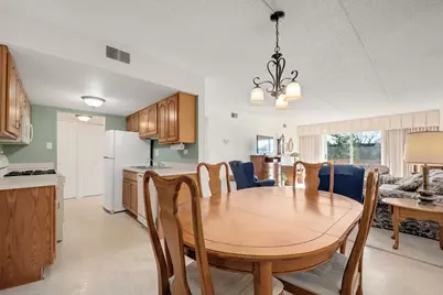 8025 Woodglen Lane #207, Downers Grove, IL 60516 - Photo 9