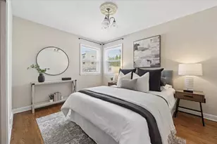 2710 W Berwyn Ave, Chicago, IL 60625 - Photo 21