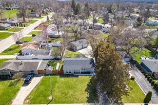 117 Hook Rd, Carpentersville, IL 60110 - Photo 19