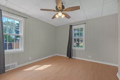 9200 S St. Louis Avenue, Evergreen Park, IL 60805 - Photo 9