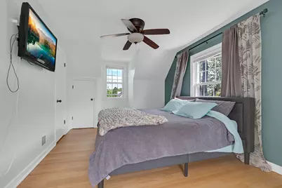 9200 S St. Louis Avenue, Evergreen Park, IL 60805 - Photo 11