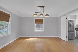 9200 S St Louis Ave, Evergreen Park, IL 60805 - Photo 7