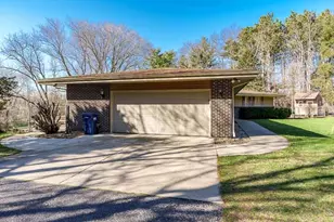 1920 Yale Bridge Rd, South Beloit, IL 61080 - Photo 3