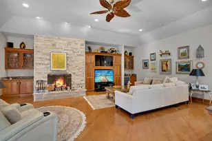 61 Overlook Dr, Golf, IL 60029 - Photo 7