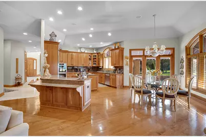 61 Overlook Drive, Golf, IL 60029 - Photo 9