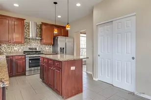 4 Waterton Dr, Streamwood, IL 60107 - Photo 13