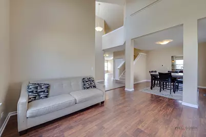 4 Waterton Drive, Streamwood, IL 60107 - Photo 7