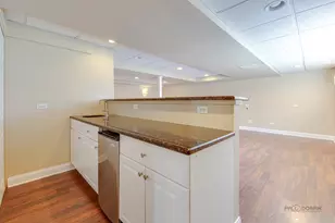 4 Waterton Dr, Streamwood, IL 60107 - Photo 33