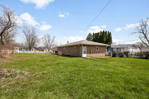 1714 Hebron Ave, Zion, IL 60099 - Photo 15