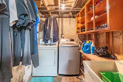 2710 Oak Park Avenue, Berwyn, IL 60402 - Photo 29