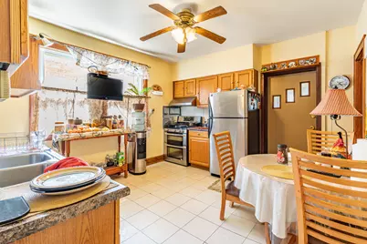 2710 Oak Park Avenue, Berwyn, IL 60402 - Photo 15