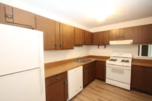 4913 W Oakwood Rd, McHenry, IL 60050 - Photo 7