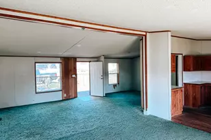 314 1/2 E Seminary Ave, Onarga, IL 60955 - Photo 7