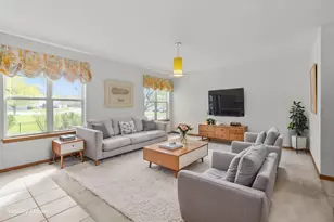 117 Galvin Pkwy, Harvard, IL 60033 - Photo 11