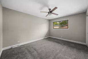 15040 Kenton Ave, Midlothian, IL 60445 - Photo 11