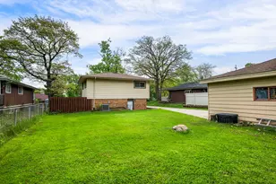 15040 Kenton Ave, Midlothian, IL 60445 - Photo 19