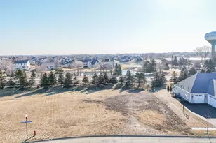 1718 Ellsworth Dr, Sycamore, IL 60178 - Photo 1