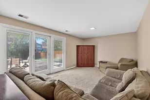 525 Revere Ave, Westmont, IL 60559 - Photo 23