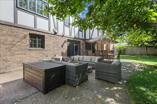 860 Heather Rd, Deerfield, IL 60015 - Photo 5