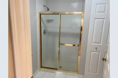 1437 Clairmont Court #200, Vernon Hills, IL 60061 - Photo 27