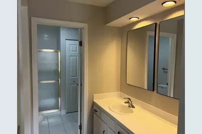 1437 Clairmont Court #200, Vernon Hills, IL 60061 - Photo 25