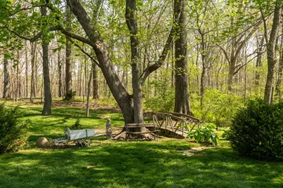 370 Woodlake Road, Eldorado, IL 62930 - Photo 9