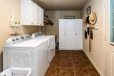 370 Woodlake Road, Eldorado, IL 62930 - Photo 29