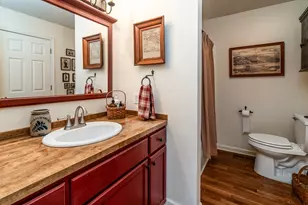 370 Woodlake Rd, Eldorado, IL 62930 - Photo 27