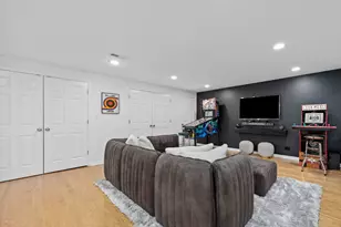 1950 Elmore Ave, Downers Grove, IL 60515 - Photo 39