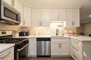 10600 S Brooklodge Ln, Palos Hills, IL 60465 - Photo 13