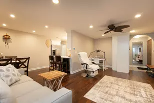 10600 S Brooklodge Ln, Palos Hills, IL 60465 - Photo 7