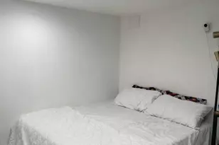 8300 Christiana Ave, Skokie, IL 60076 - Photo 9