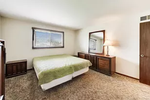 12044 S Holmberg Ct, Alsip, IL 60803 - Photo 17