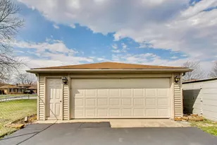 12044 S Holmberg Ct, Alsip, IL 60803 - Photo 27