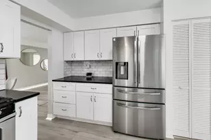 158 Jefferson Ln, Streamwood, IL 60107 - Photo 9