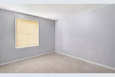 191 N Waters Edge Drive #101, Glendale Heights, IL 60139 - Photo 7