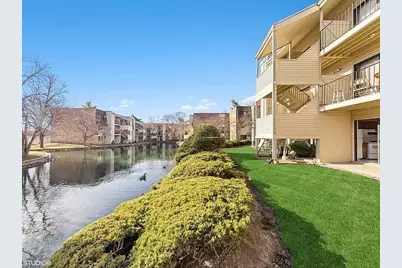 191 N Waters Edge Drive #101, Glendale Heights, IL 60139 - Photo 11