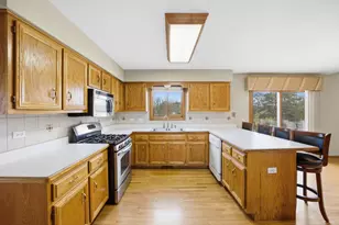 4807 Clearwater Ln, Naperville, IL 60564 - Photo 9