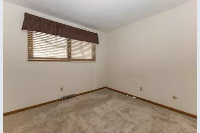 3409 52nd Street, Moline, IL 51265 - Photo 17