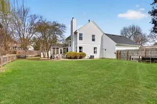 231 Lenox Ct, Grayslake, IL 60030 - Photo 37