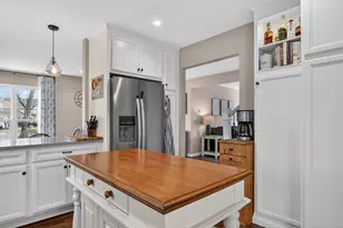 231 Lenox Ct, Grayslake, IL 60030 - Photo 15