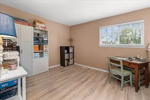 1385 Spencer Ln, Batavia, IL 60510 - Photo 13