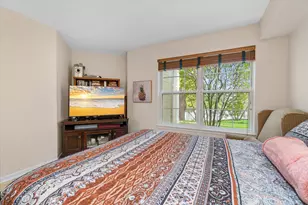 1385 Spencer Ln, Batavia, IL 60510 - Photo 9