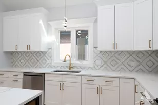 8416 Mansfield Ave, Burbank, IL 60459 - Photo 7