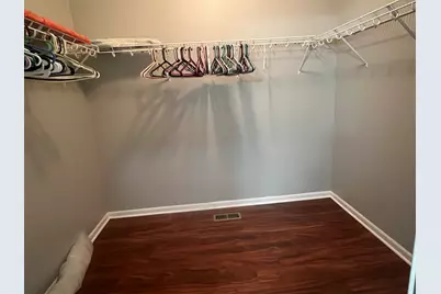 8225 Tremont Lane, Joliet, IL 60431 - Photo 17