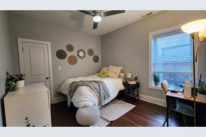 735 W Belmont Avenue #1C, Chicago, IL 60657 - Photo 9